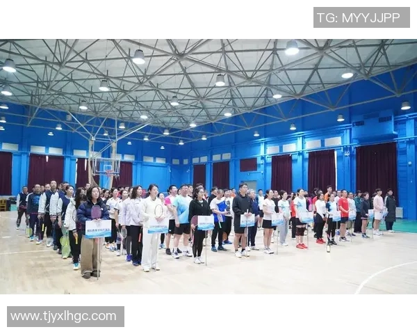 西安羽毛球队团队协作引发热议球员间配合与沟通的挑战与反思